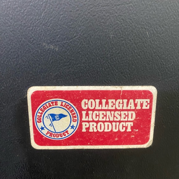 Vintage Iowa Hawkeyes Football 15” X 15” Stadium Seat Cushion - Picture 3 of 11